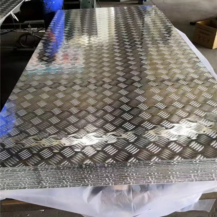 kasus perusahaan terbaru tentang Lembaran Aluminium Dipasok ke Thailand untuk Industri Manufaktur