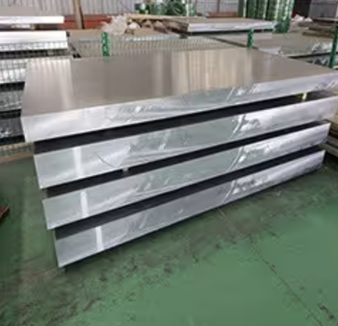 kasus perusahaan terbaru tentang Solusi Lembar Aluminium untuk Proyek Energi Surya di Oman